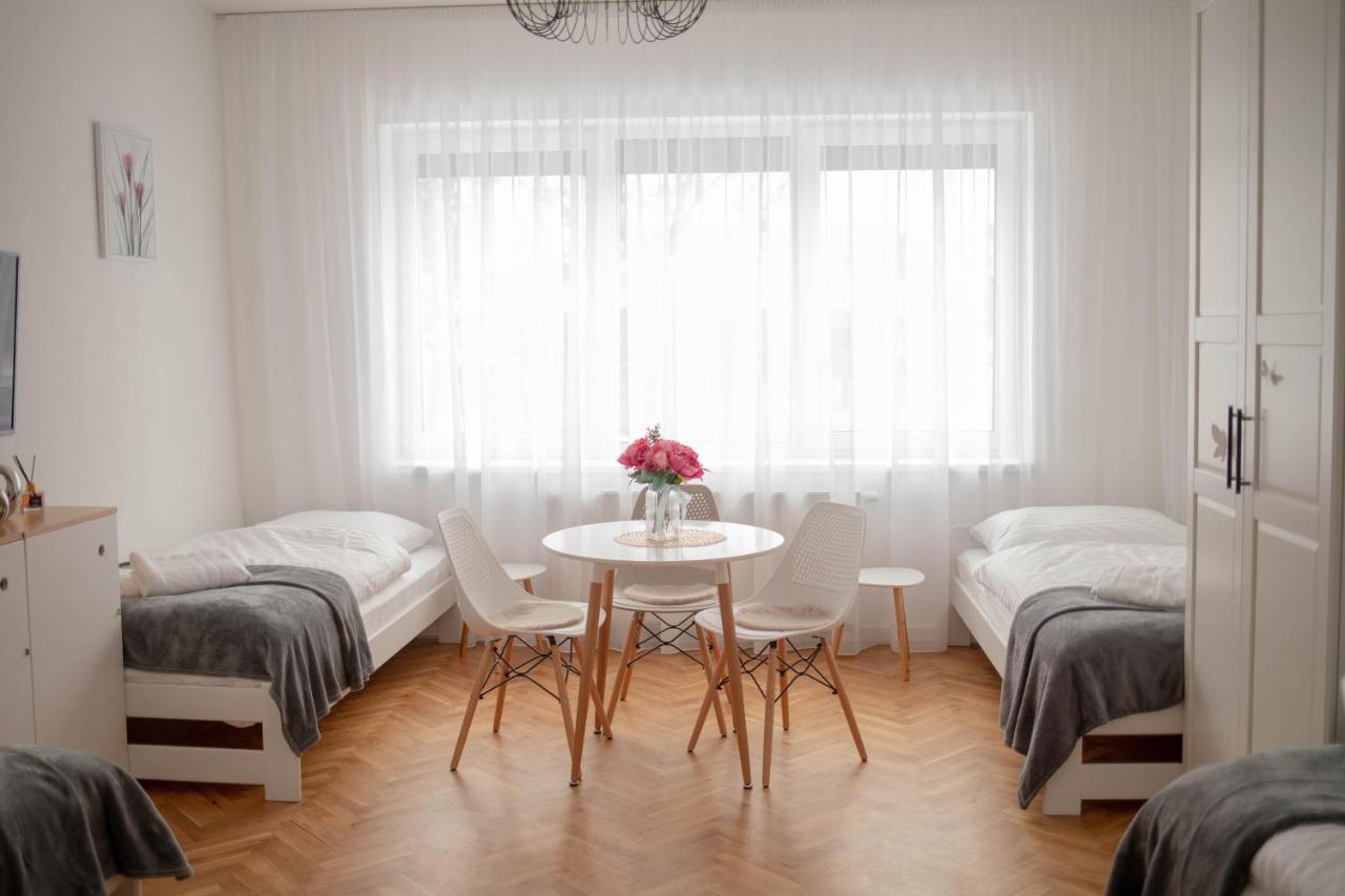 Rezidence Kbely - Free Parking Apartamento Praga Exterior foto