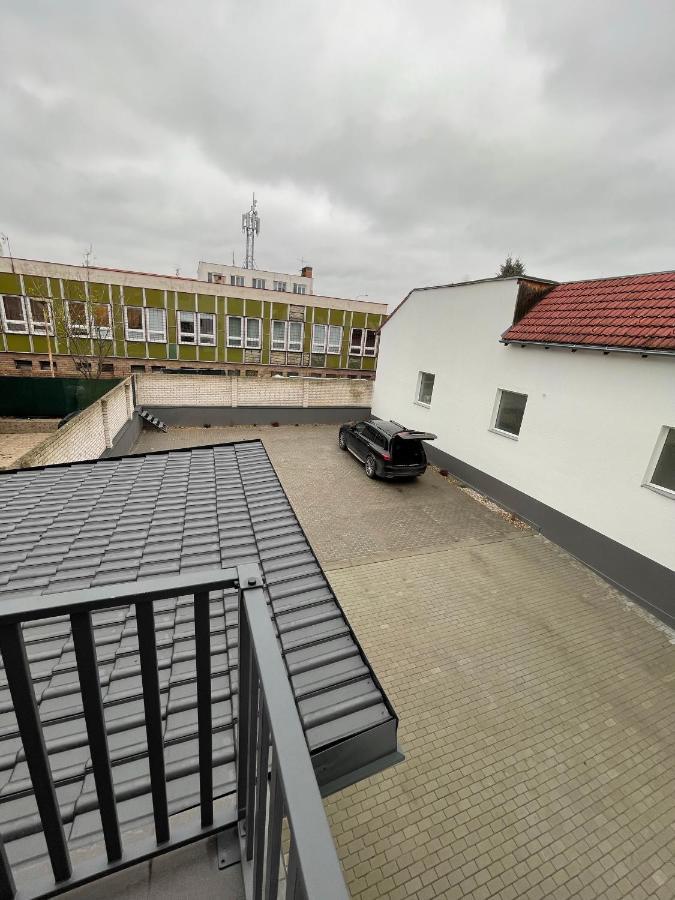 Rezidence Kbely - Free Parking Apartamento Praga Exterior foto