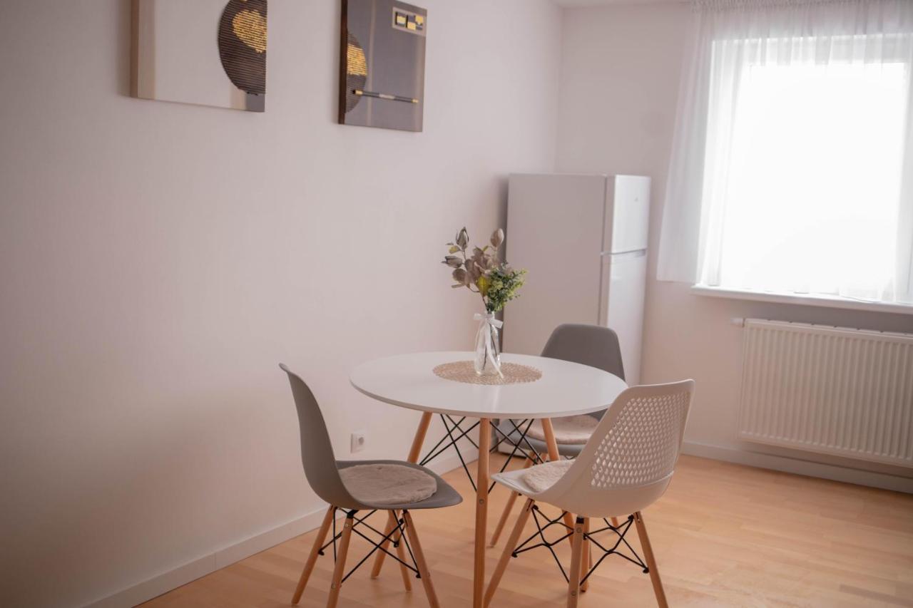 Rezidence Kbely - Free Parking Apartamento Praga Exterior foto