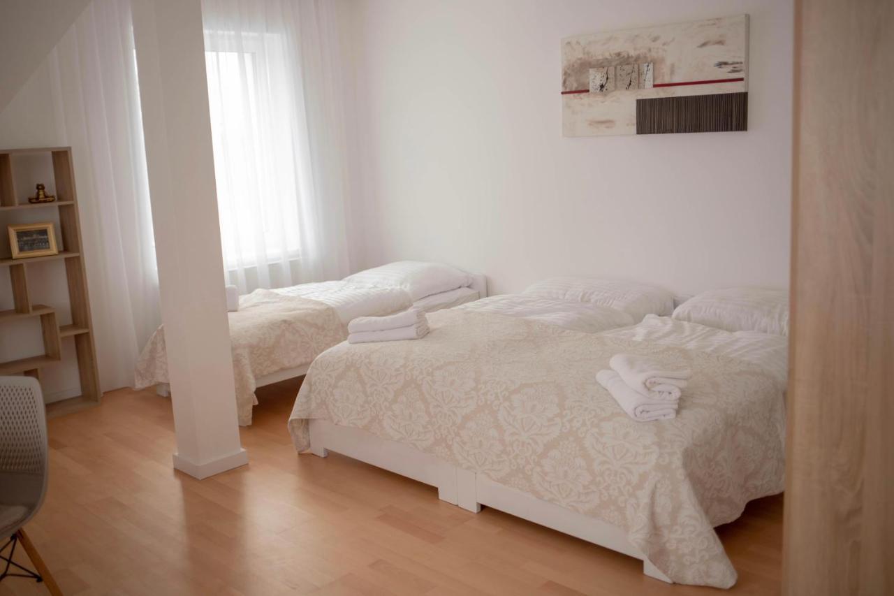 Rezidence Kbely - Free Parking Apartamento Praga Exterior foto