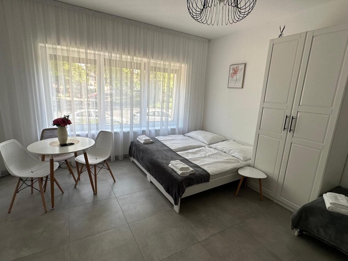 Rezidence Kbely - Free Parking Apartamento Praga Exterior foto