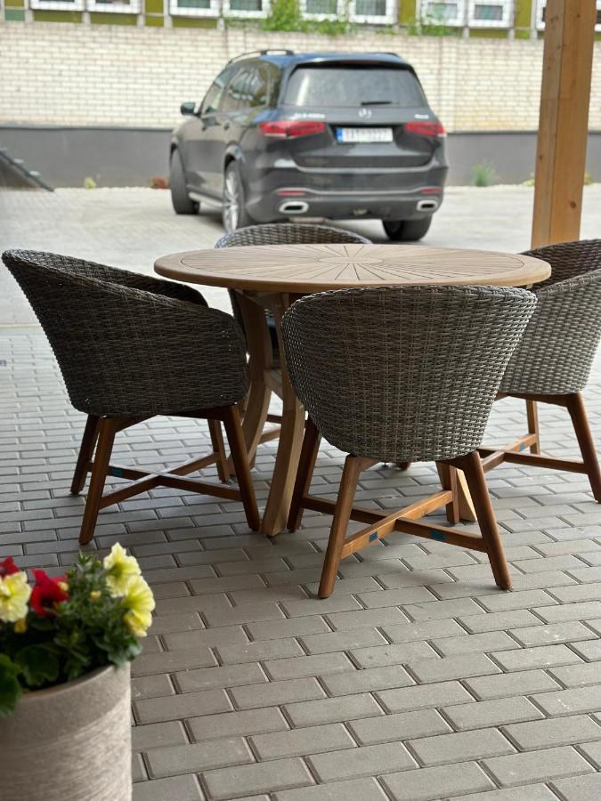 Rezidence Kbely - Free Parking Apartamento Praga Exterior foto