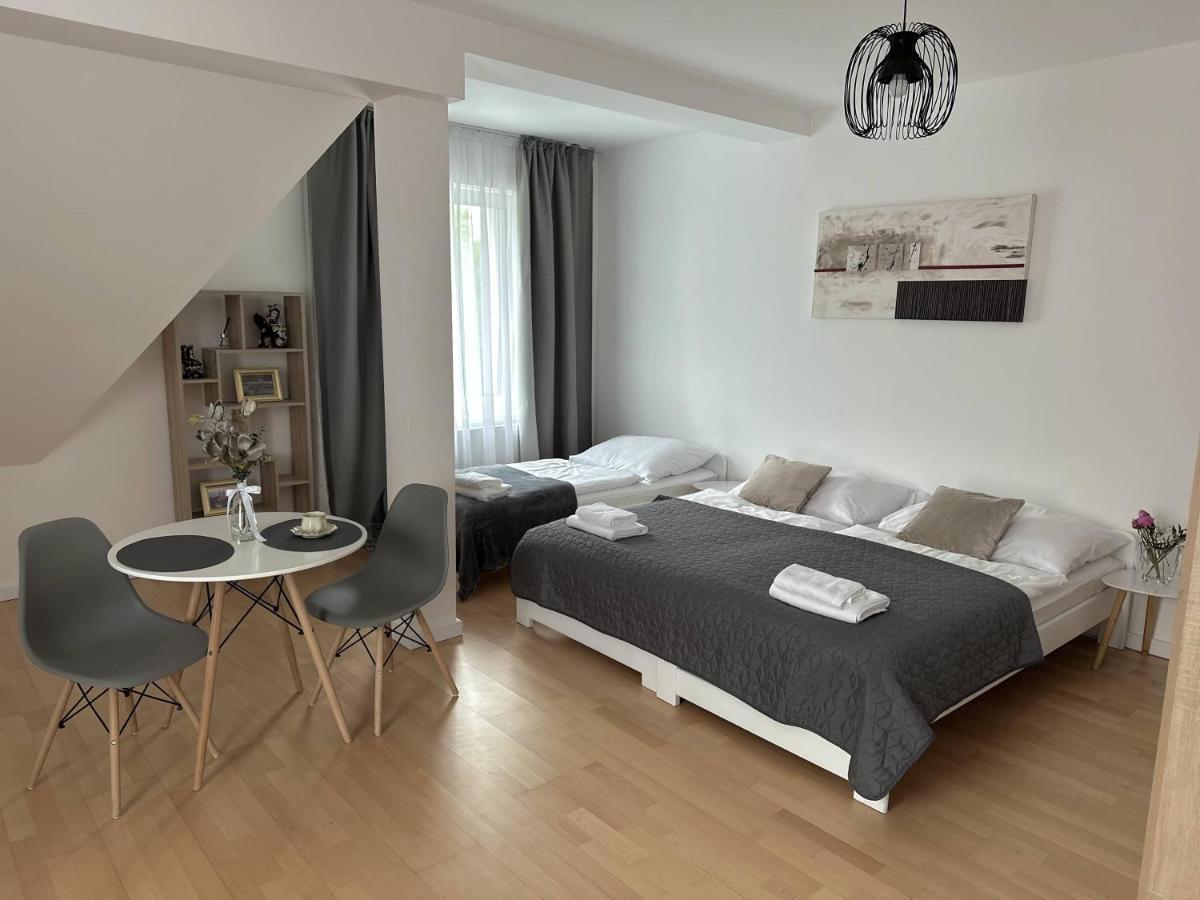 Rezidence Kbely - Free Parking Apartamento Praga Exterior foto